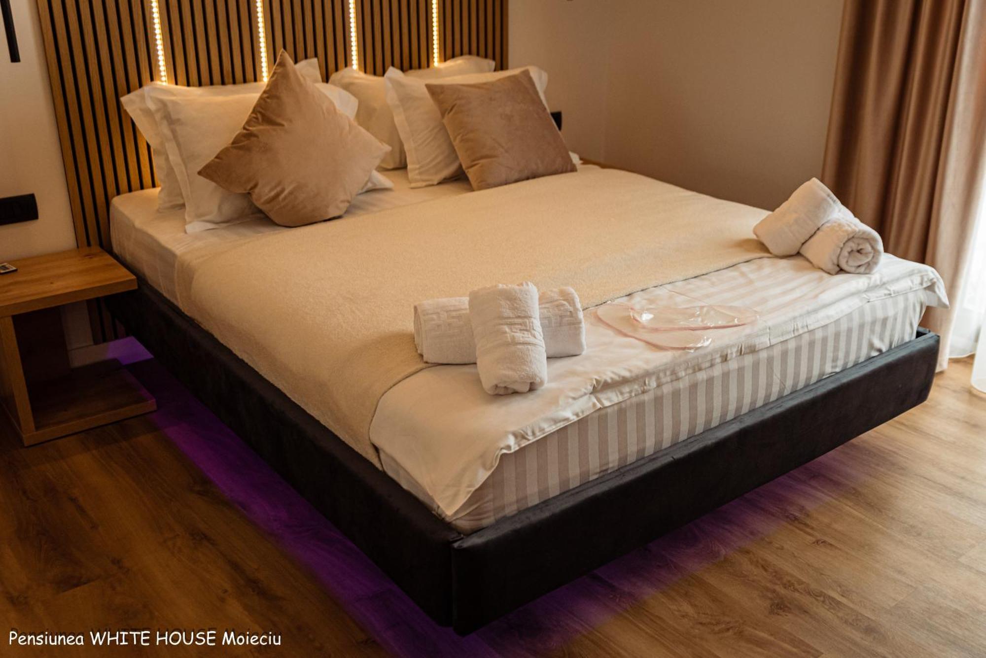 White House Moieciu Hotel Моечу де Жос Екстериор снимка
